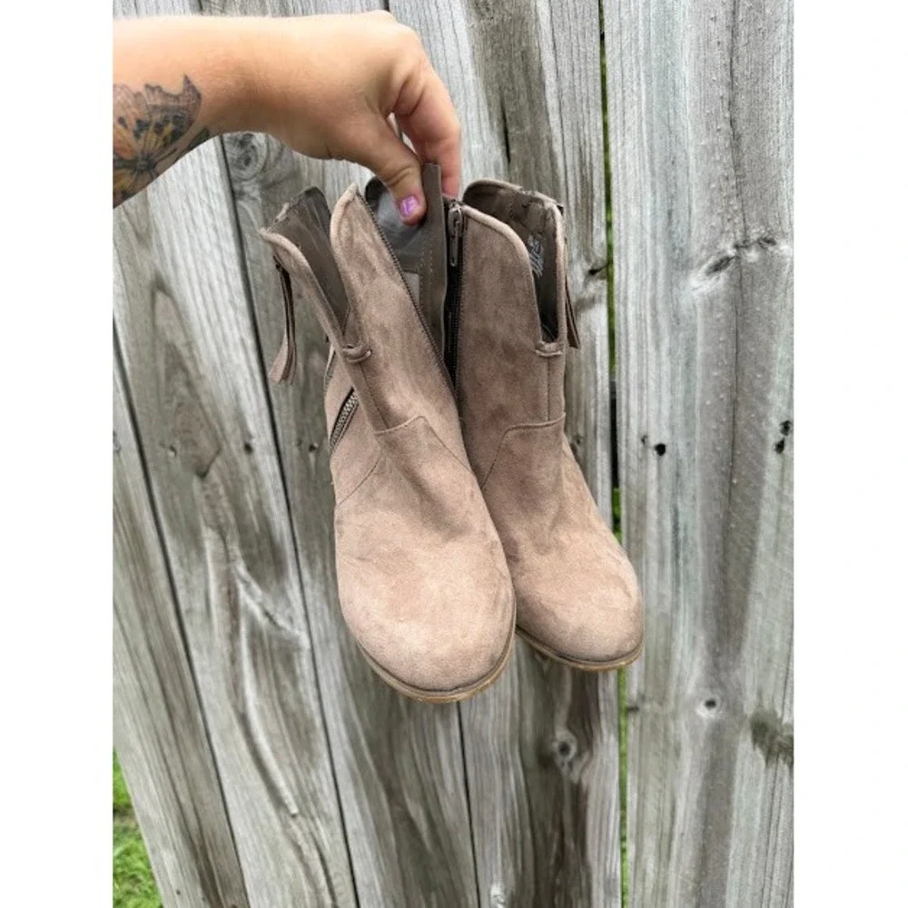 Western Boho Carlos by Carlos Santana Ankle Boots 7.5 Taupe Madera Block Heel